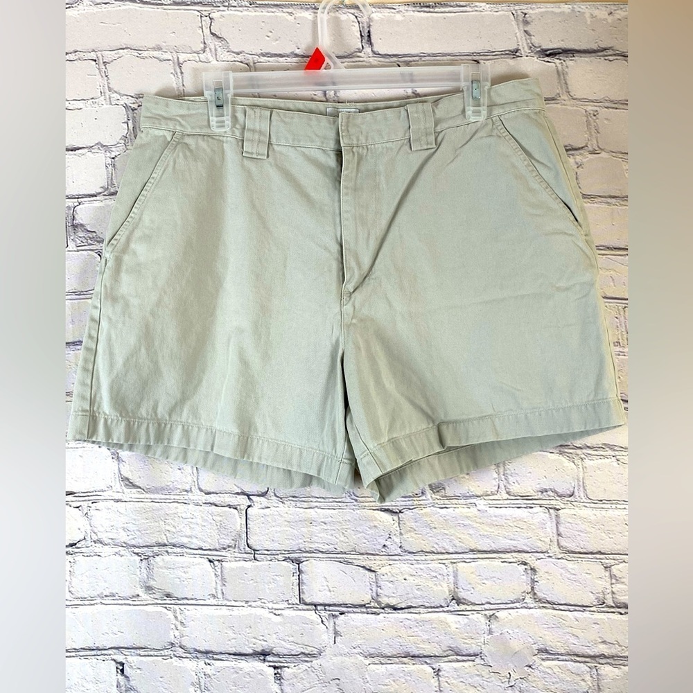 Women’s Calvin Klein Khaki Shorts size 14 EUC